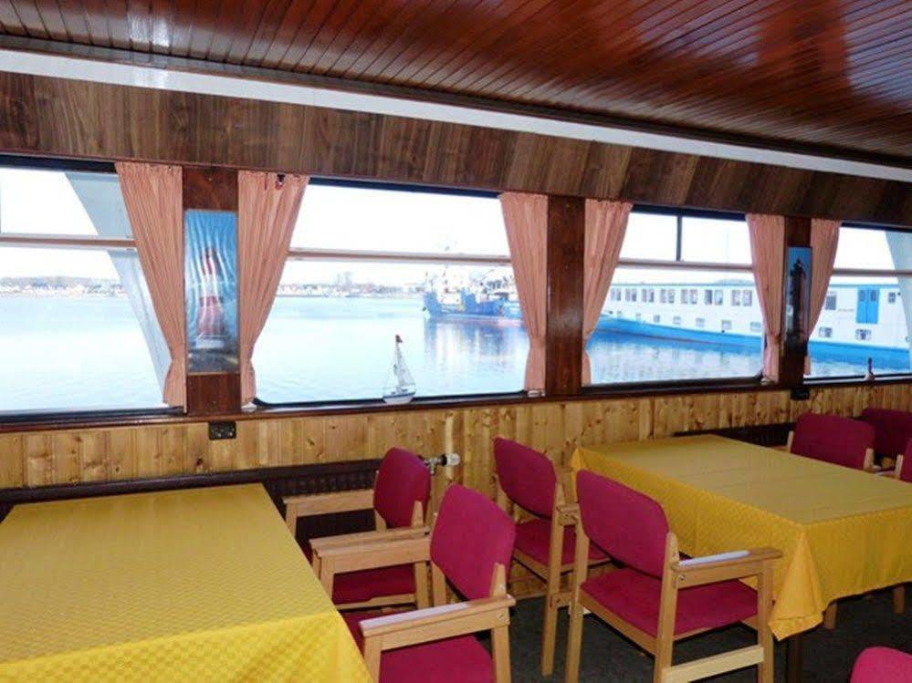 Wohnschiffe Severa Hotel Rostock Exterior foto